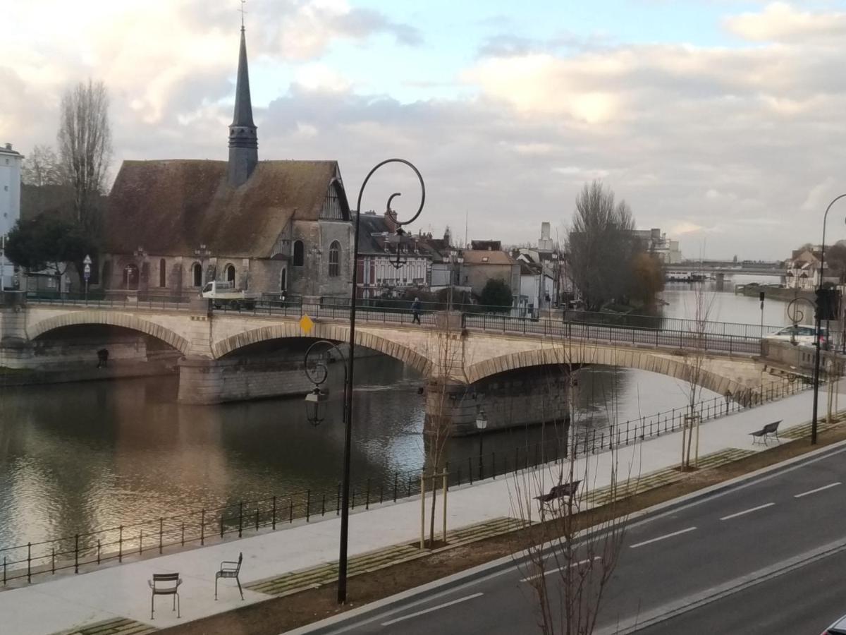 Chambre Privee Dans Maison Centre-Ville Sens Petit-Dejeuner Compris Dış mekan fotoğraf